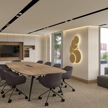 Hotel Courtyard By Marriott London Heathrow Airport Harlington  Zewnętrze zdjęcie