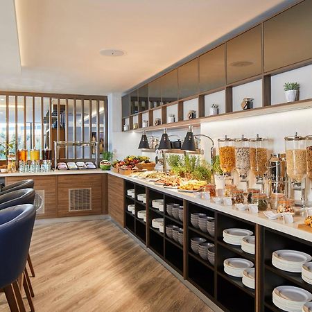 Hotel Courtyard By Marriott London Heathrow Airport Harlington  Zewnętrze zdjęcie