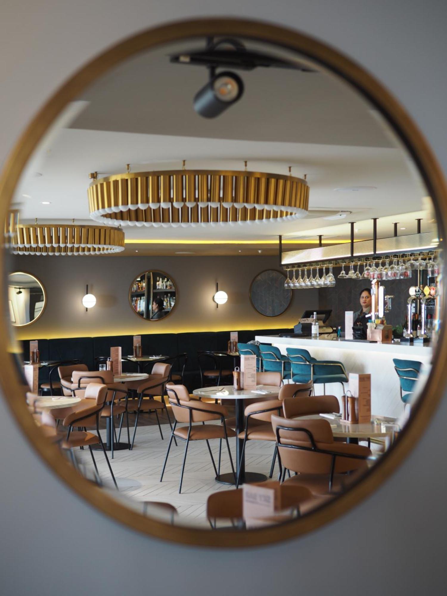 Hotel Courtyard By Marriott London Heathrow Airport Harlington  Zewnętrze zdjęcie