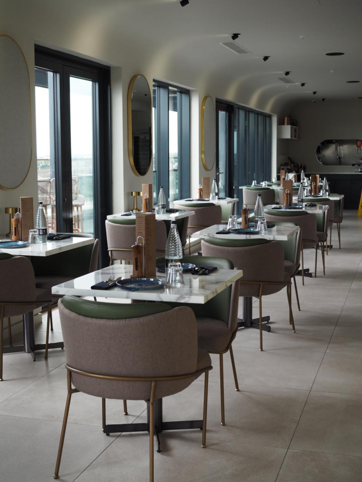 Hotel Courtyard By Marriott London Heathrow Airport Harlington  Zewnętrze zdjęcie