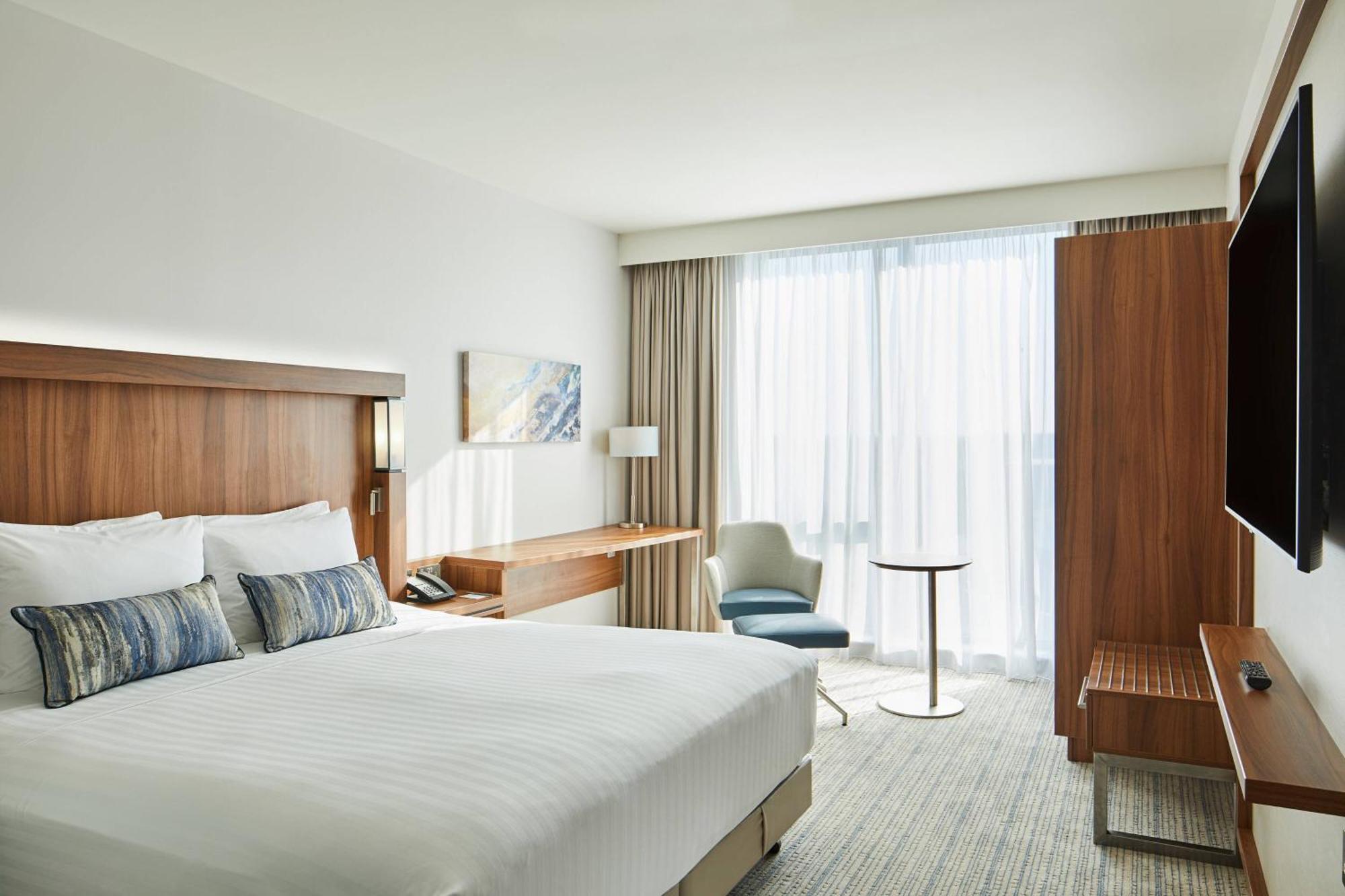 Hotel Courtyard By Marriott London Heathrow Airport Harlington  Zewnętrze zdjęcie